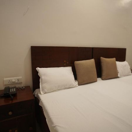 Narmada Vatika Hotell Jabalpur Eksteriør bilde